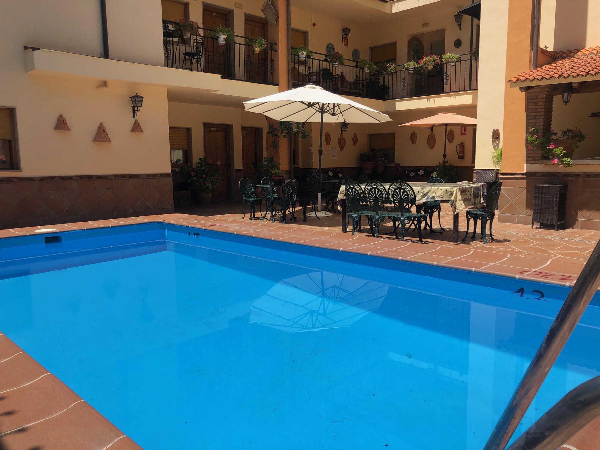 Hotel El Curro Burunchel Exterior photo